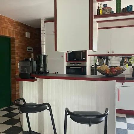 Casa de Férias La Maison Rose - Avec Grand Jardin Clos à 300m De La