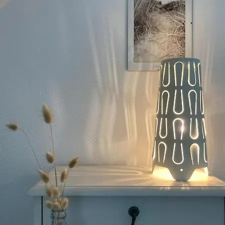 Casa de Férias La Maison Rose - Avec Grand Jardin Clos à 300m De La Hauteville-sur-Mer