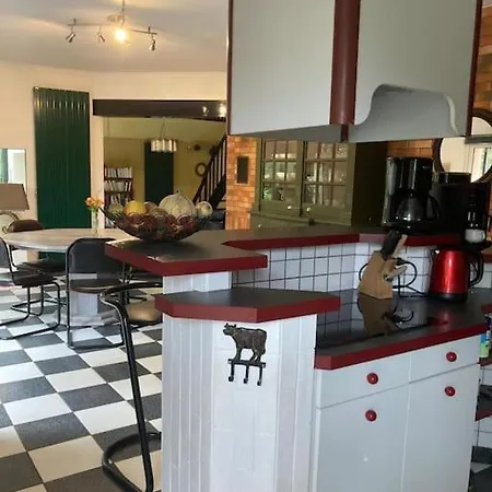 Casa de Férias La Maison Rose - Avec Grand Jardin Clos à 300m De La