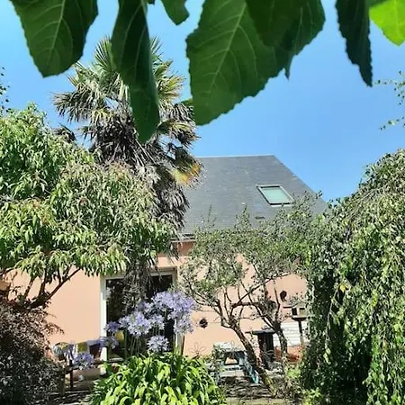 Hébergement de vacances La Maison Rose - Avec Grand Jardin Clos à 300m De La