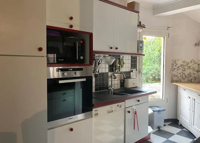 Dom wakacyjny La Maison Rose - Avec Grand Jardin Clos A 300m De La *